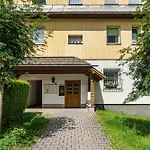 Fenzl Apartment *